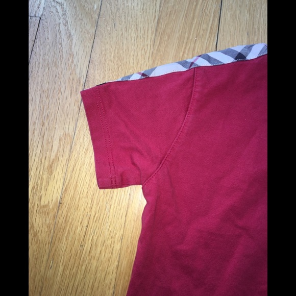 AUTH Burberry t-shirt - Picture 9 of 10